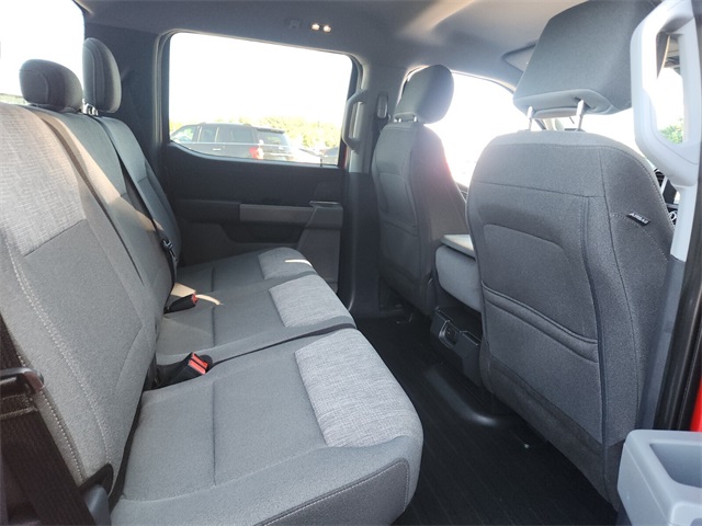 2021 Ford F-150 XLT photo 18