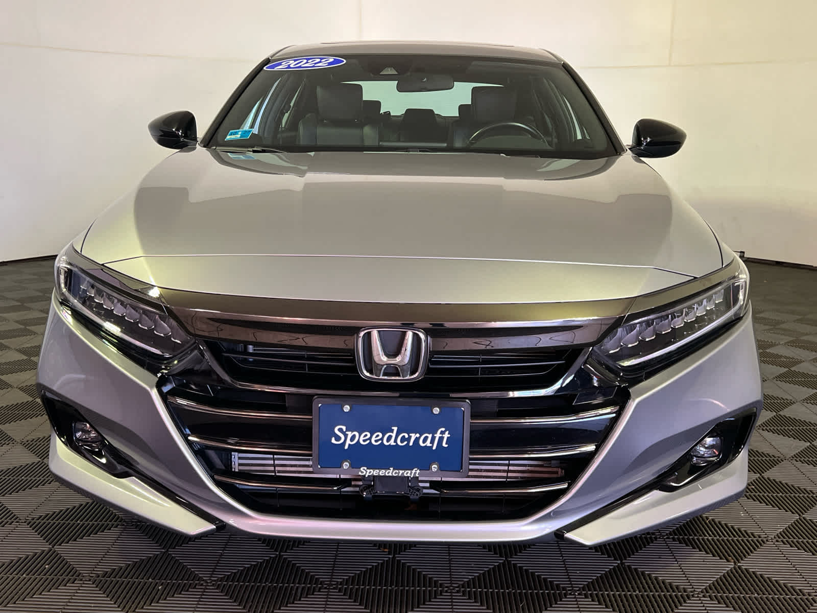 2022 Honda Accord Sport 2.0T photo 2