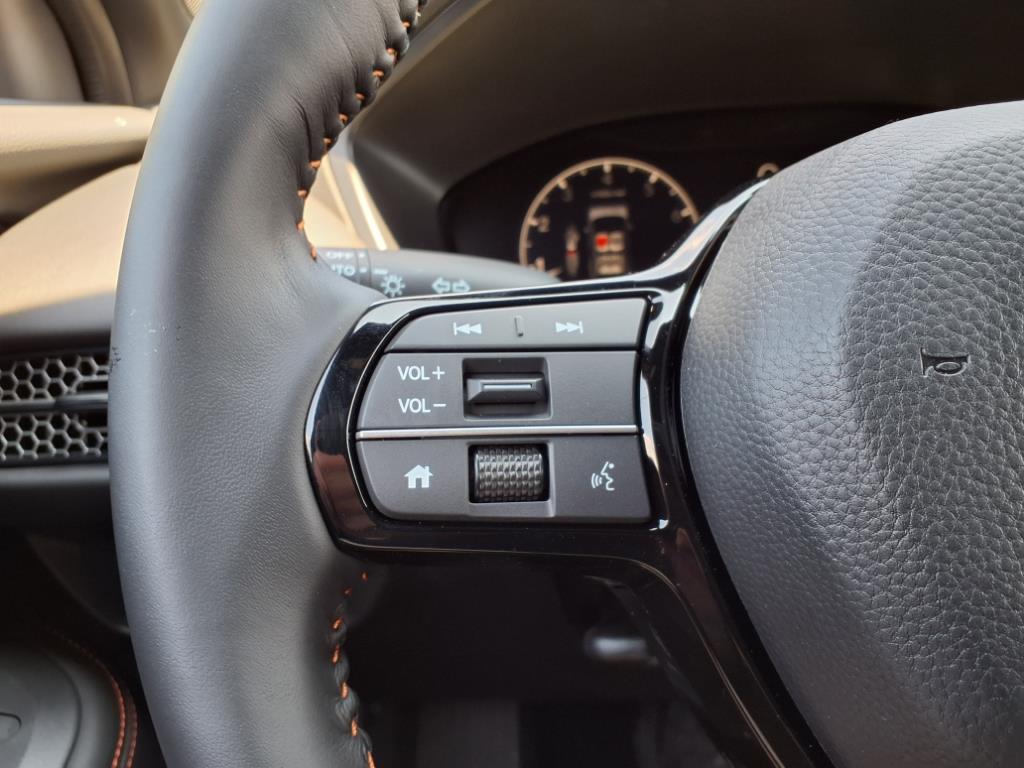 2026 Honda HR-V Sport photo 11