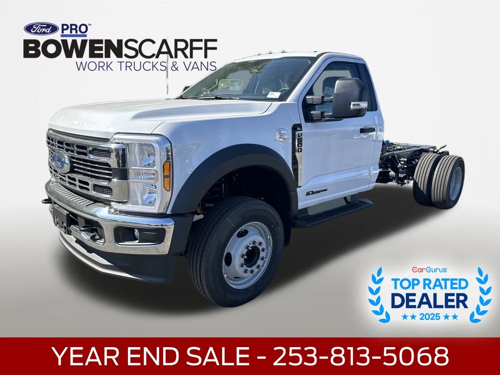 2025 Ford F-600 Super Duty Chassis Cab XL's photo