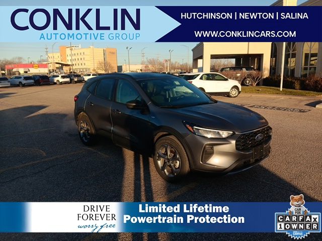 2025 Ford Escape ST-Line's photo