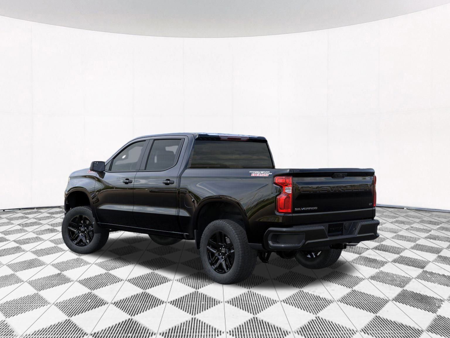 2025 Chevrolet Silverado 1500 LT Trail Boss photo 3