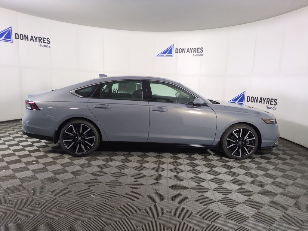 2025 Honda Accord Hybrid Touring photo 6