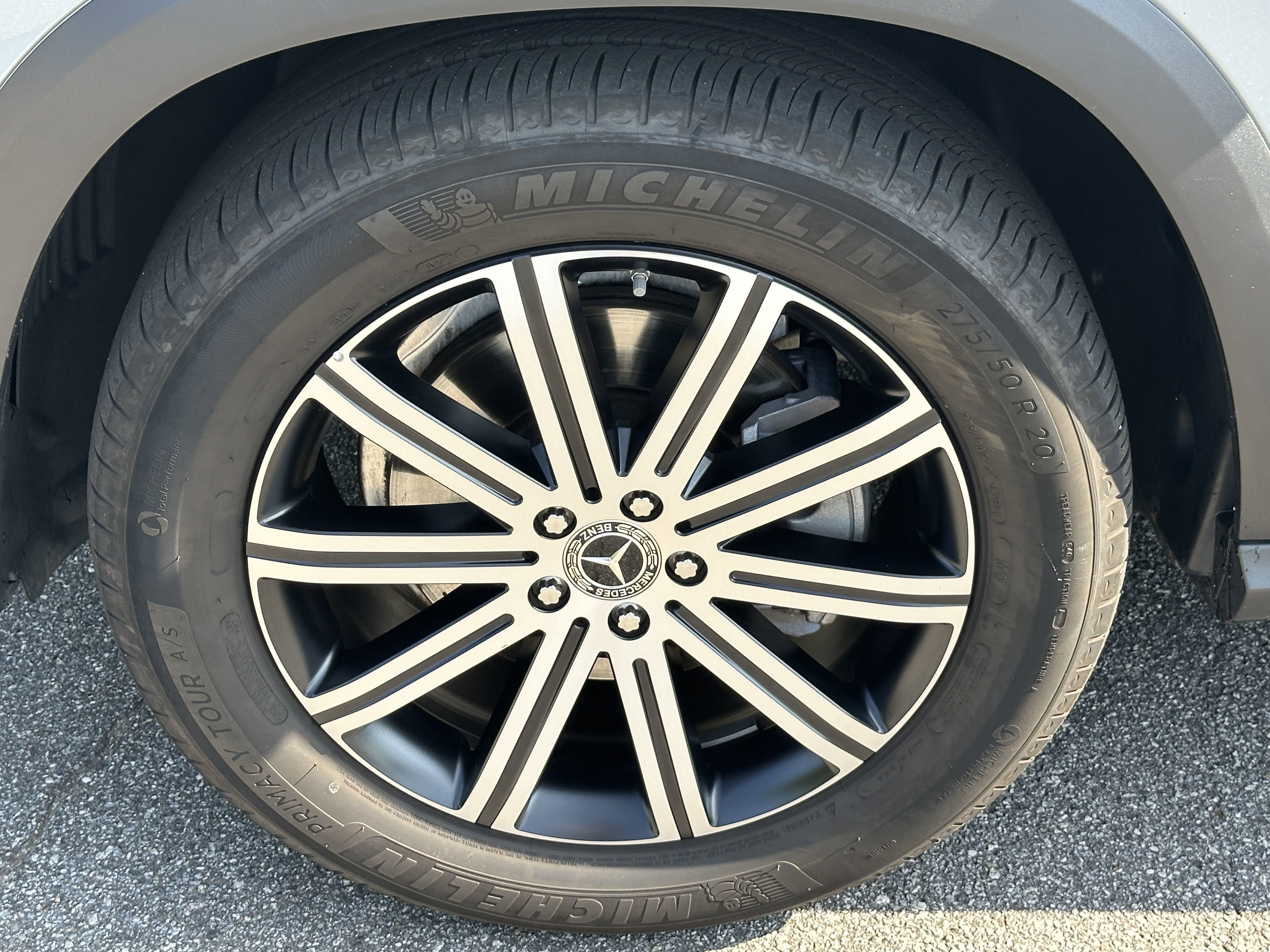 2024 Mercedes Benz GLE 350 4MATIC photo 4