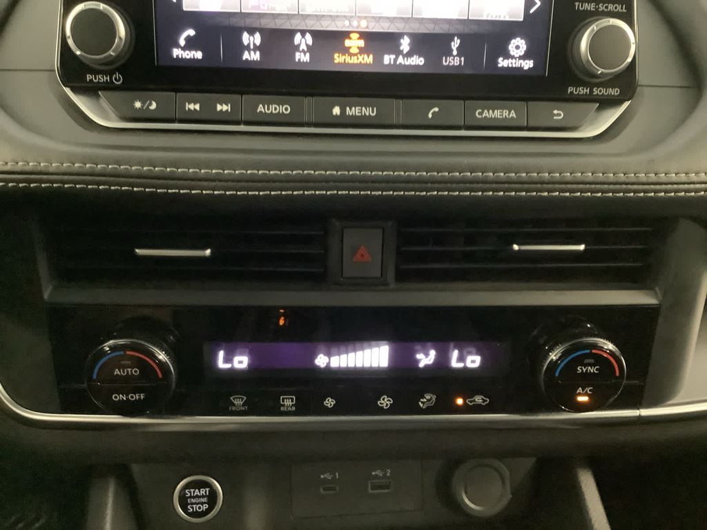 2023 Nissan Rogue SV photo 17