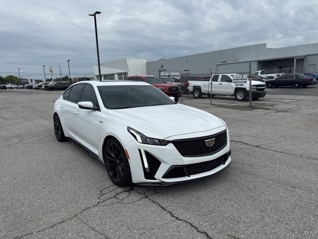 2022 Cadillac CT5 photo 3