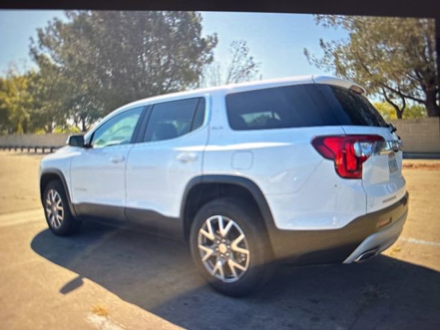 2022 Gmc Acadia SLE photo 2