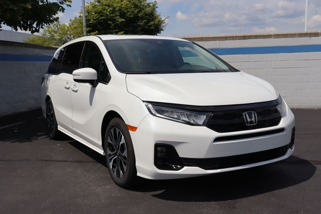 2026 Honda Odyssey Elite photo 6