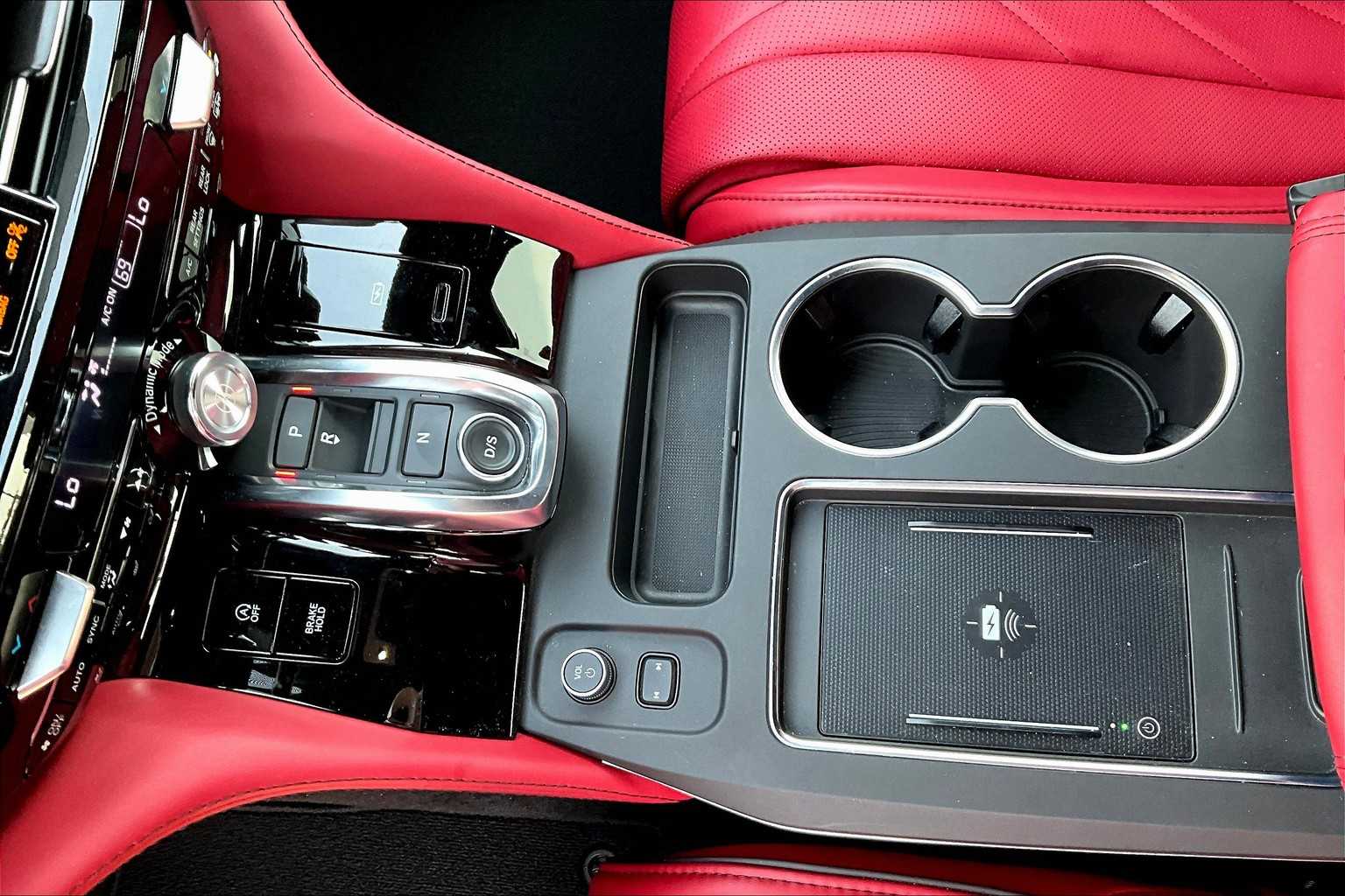 2025 Acura MDX SH-AWD A-Spec Advance photo 14