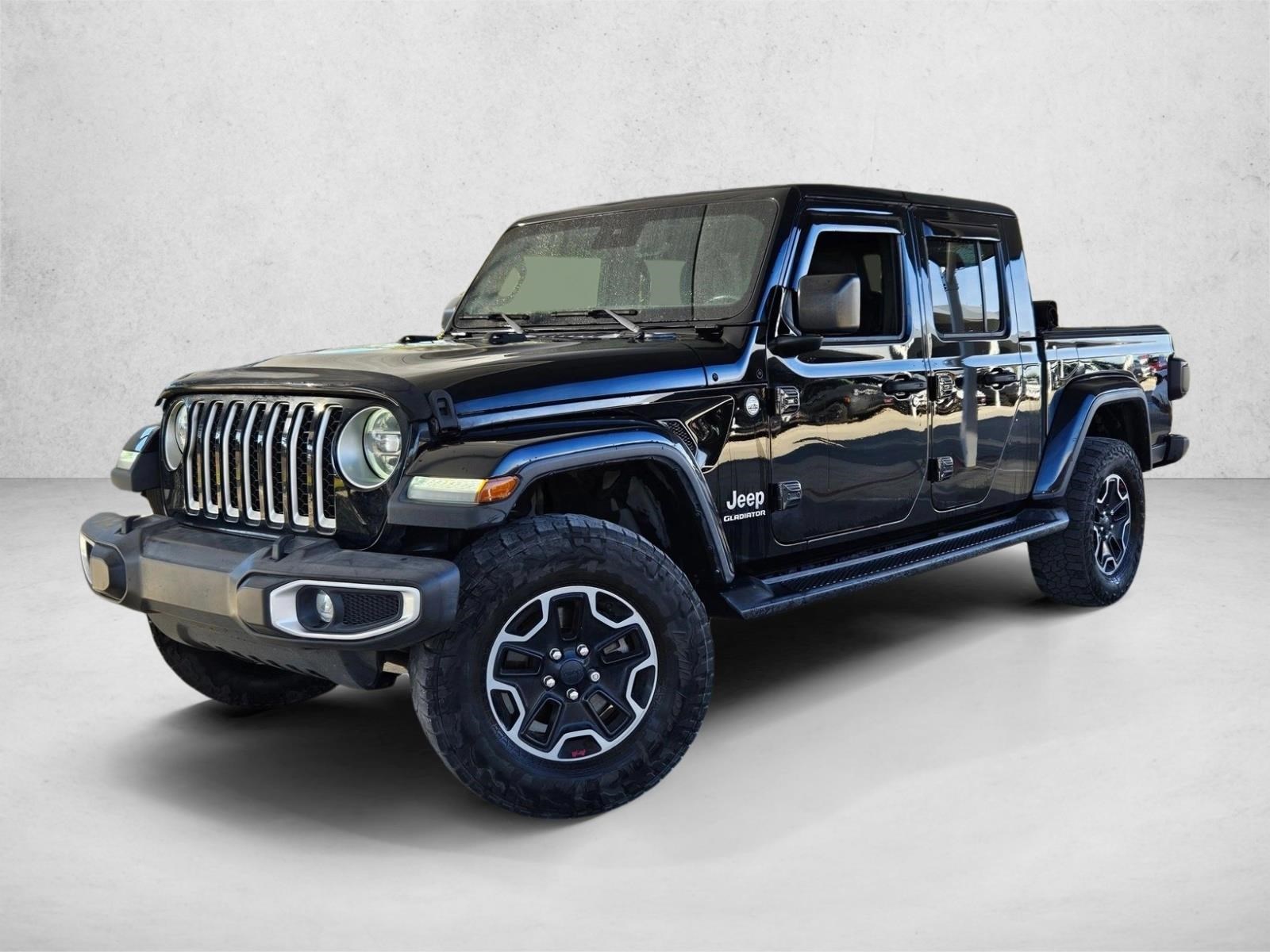2021 Jeep Gladiator Overland's photo