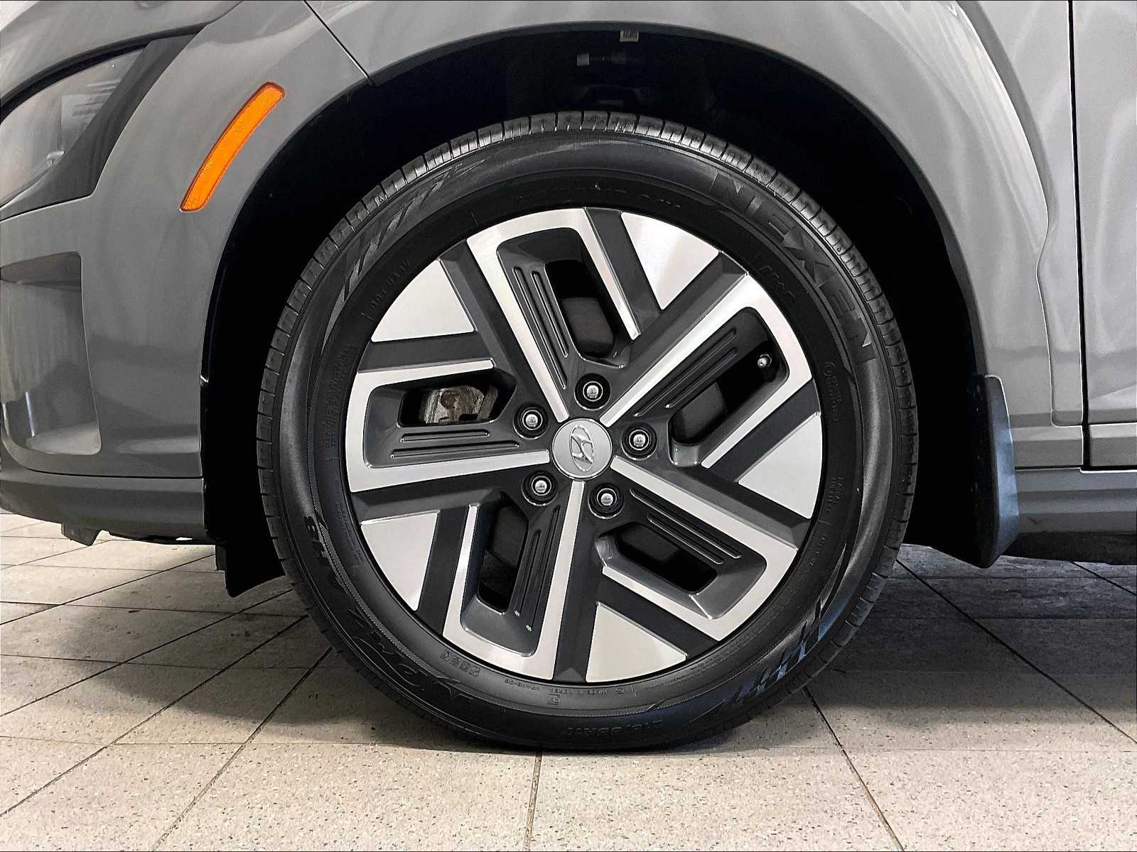 2023 Hyundai Kona Electric SEL photo 7