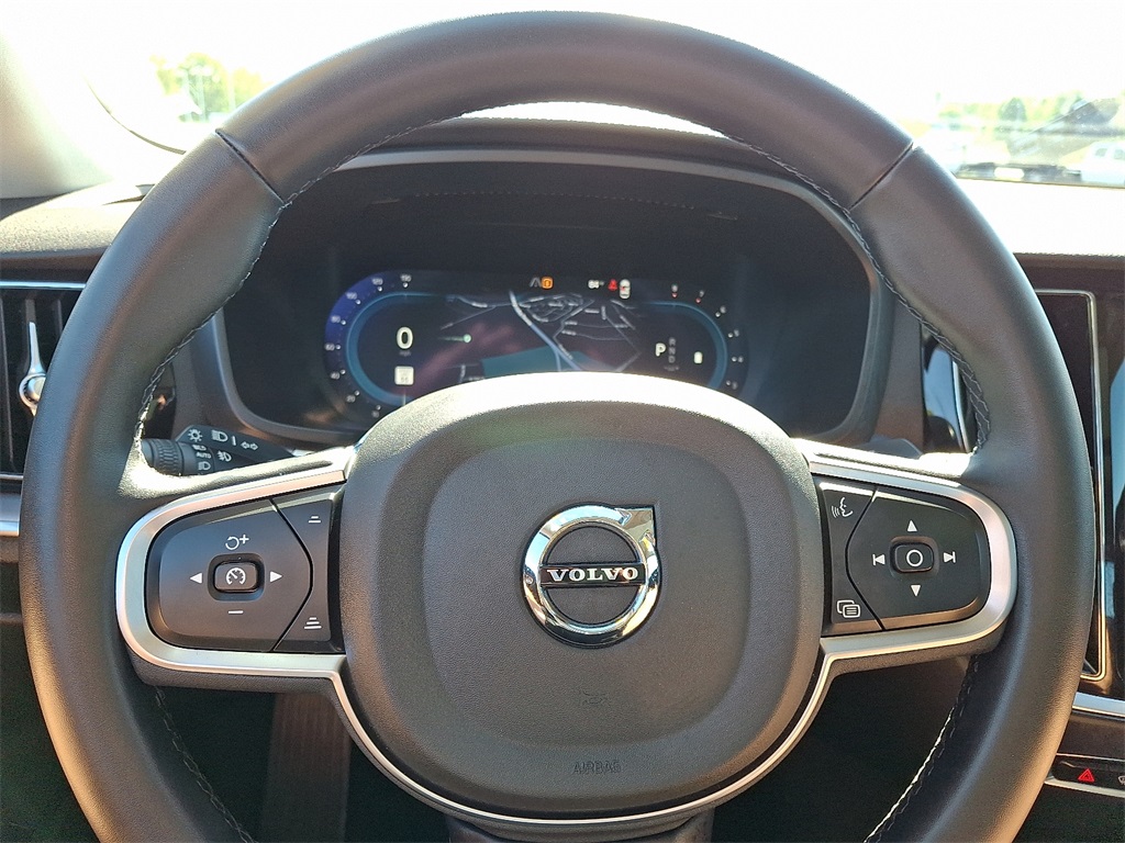 2025 Volvo S60 B5 Core photo 21
