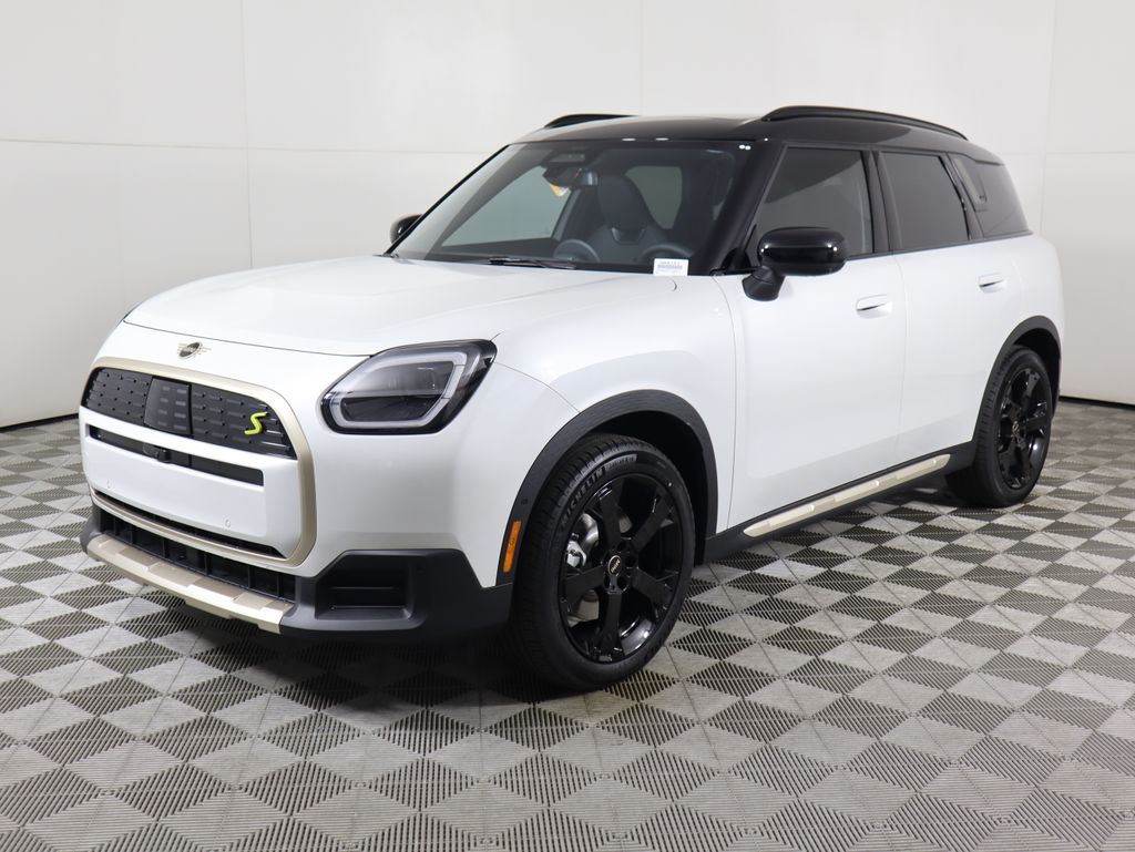 2026 MINI Countryman's photo