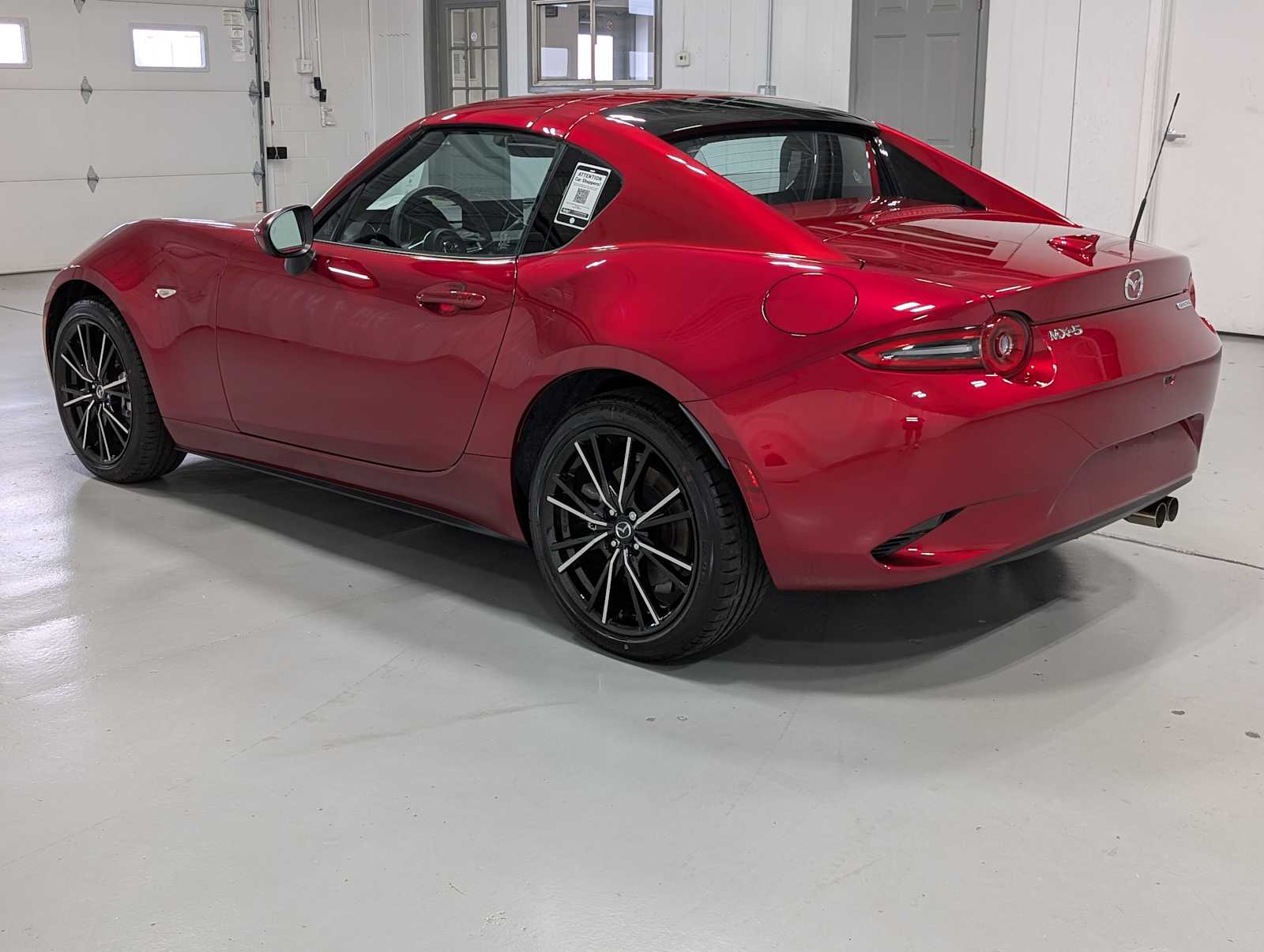 2024 Mazda MX-5 Miata Miata RF Grand Touring photo 9