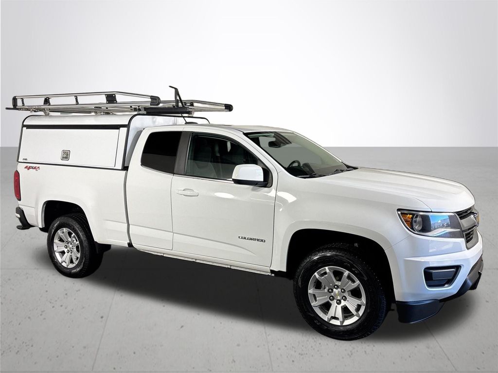 2018 Chevrolet Colorado LT photo 4