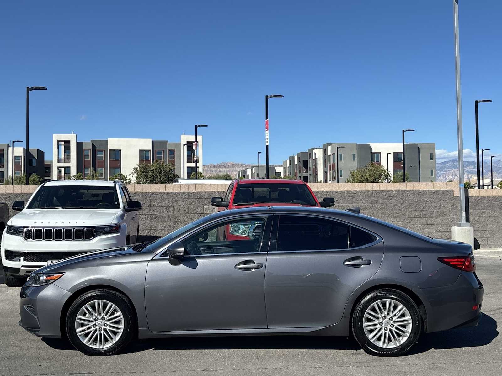 2017 Lexus ES 350 photo 6