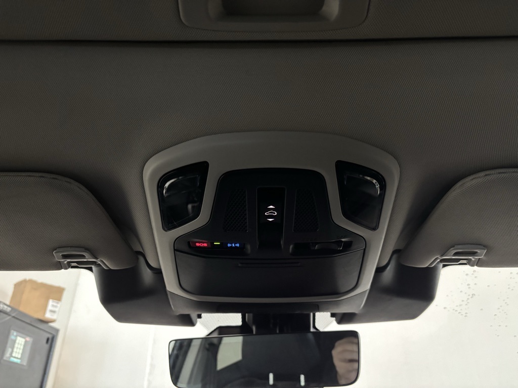 2023 Subaru Outback Touring XT photo 3