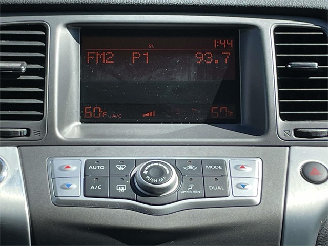 2011 Nissan Murano S photo 16