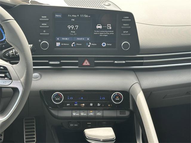 2025 Hyundai Elantra SEL Sport photo 26