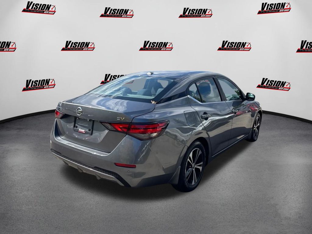2022 Nissan Sentra SV photo 5