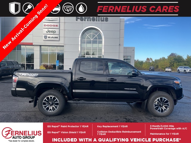 2023 Toyota Tacoma TRD Sport photo 3