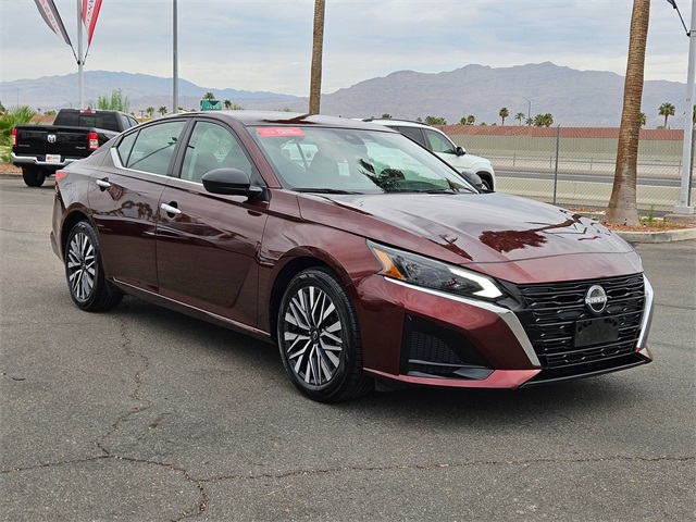 2024 Nissan Altima 2.5 SV photo 4