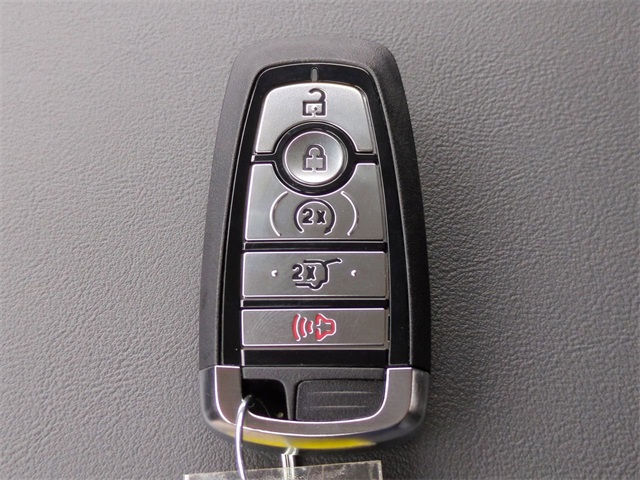 2025 Ford Explorer photo 26