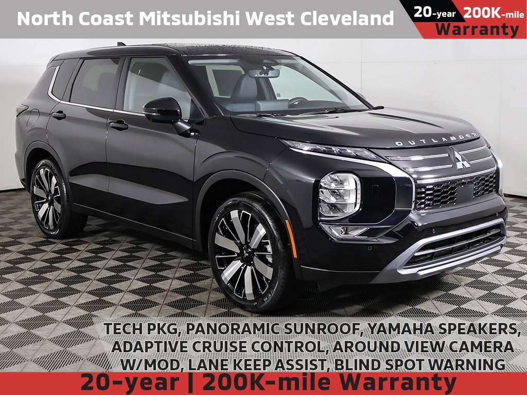 2025 Mitsubishi Outlander SE's photo