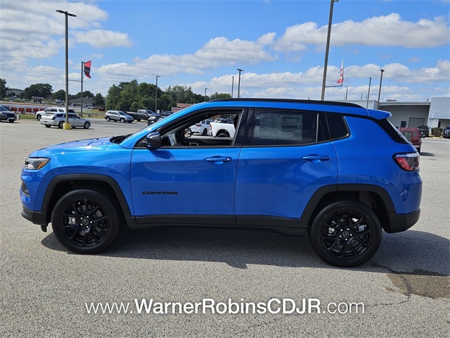 2026 Jeep Compass Latitude Altitude photo 3