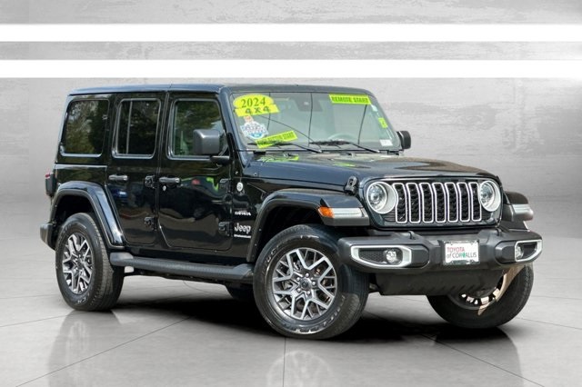 2024 Jeep Wrangler Sahara photo 2