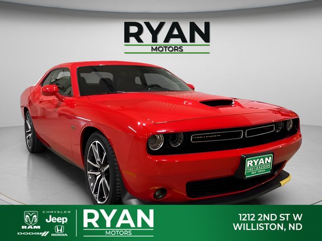 2023 Dodge Challenger R/T's photo