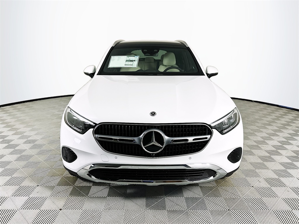 2026 Mercedes Benz GLC 300 4MATIC photo 2