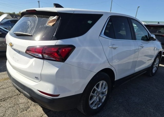 2022 Chevrolet Equinox LT photo 4