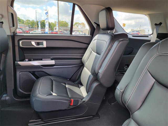2022 Ford Explorer XLT photo 15