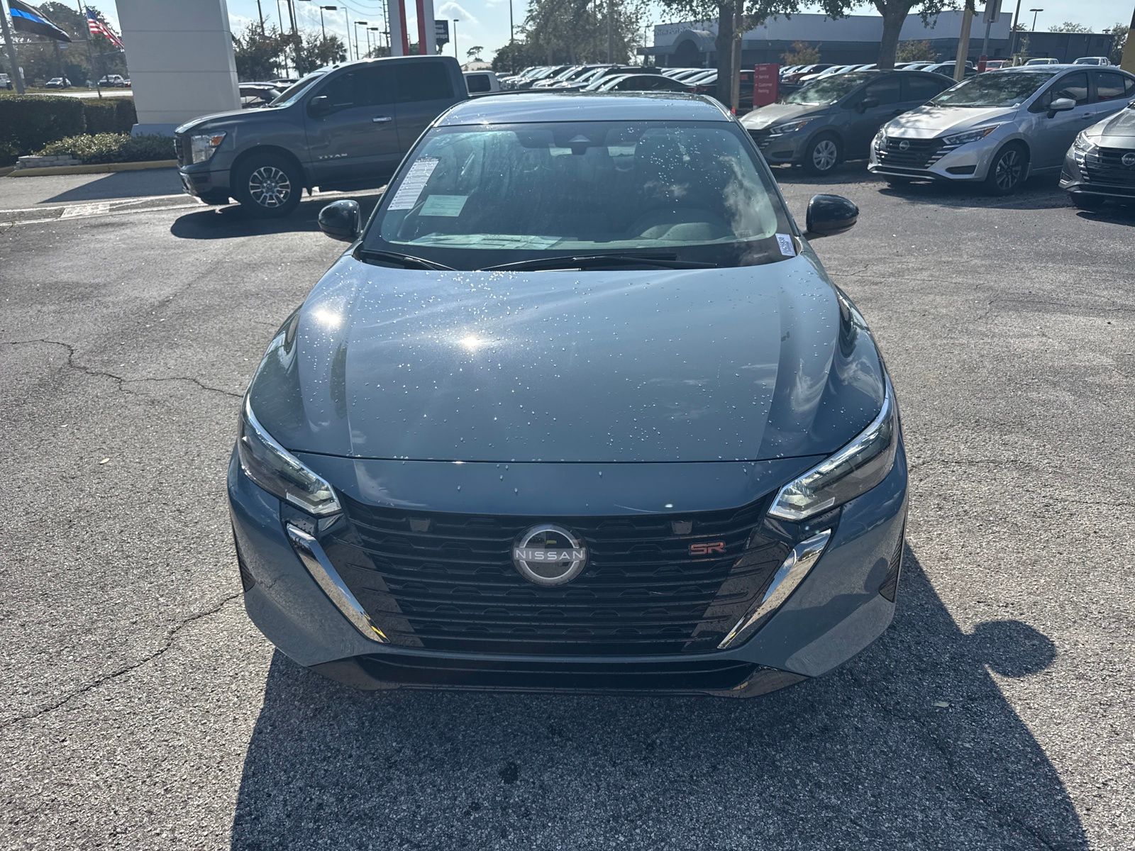 2025 Nissan Sentra SR photo 3