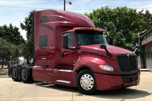 Pre-Owned 2021 International LT625 6x4 Sleeper