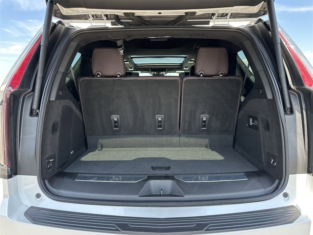 2024 Cadillac Escalade V-Series photo 27