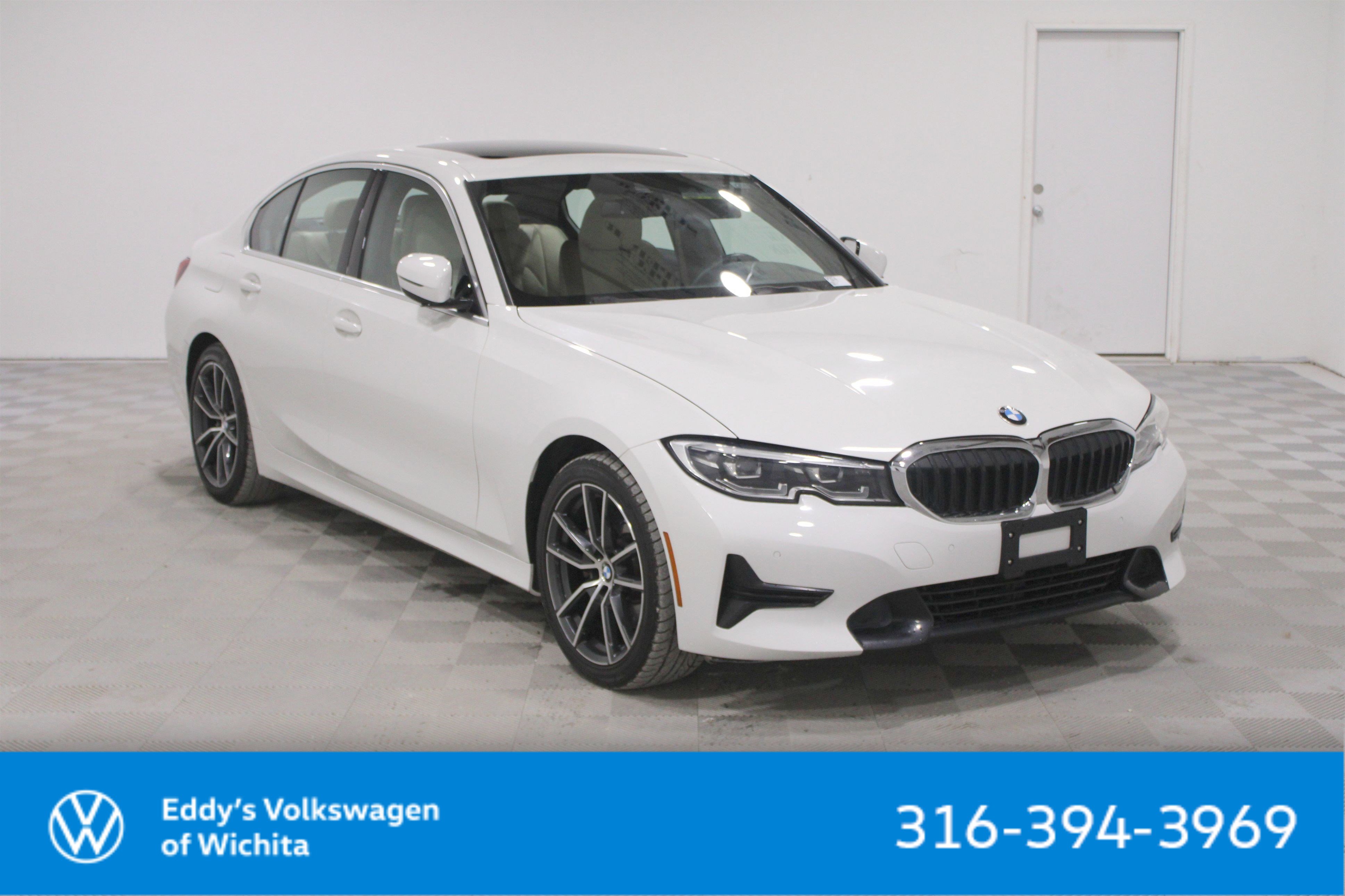 2021 BMW 3 Series 330i's photo