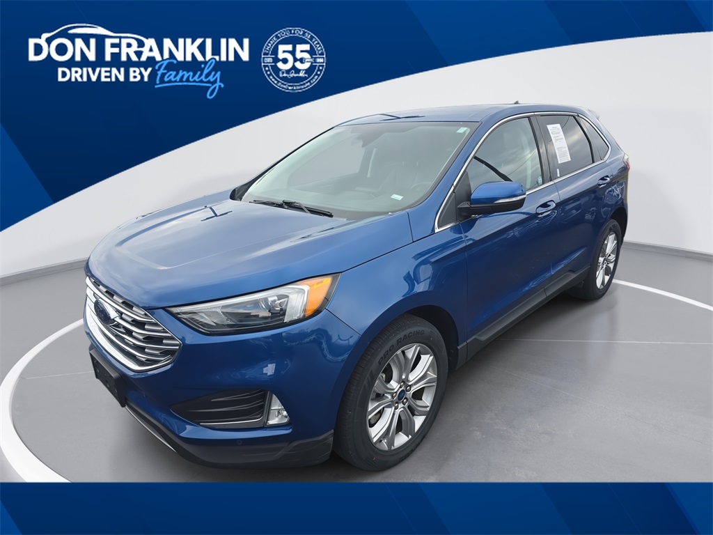 2022 Ford Edge Titanium's photo