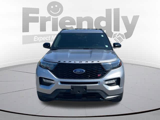 2022 Ford Explorer ST photo 2