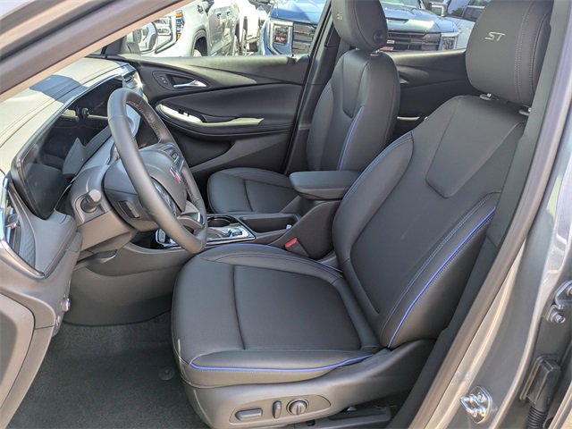 2026 Buick Encore GX Sport Touring photo 20