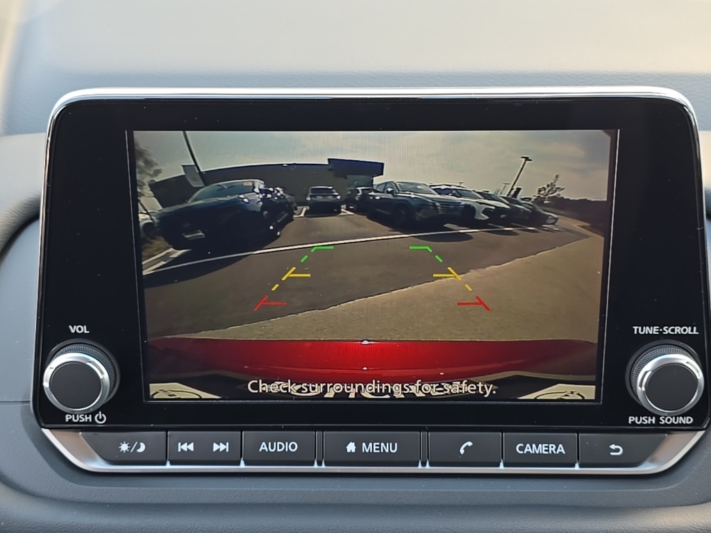 2026 Nissan Rogue SV photo 14