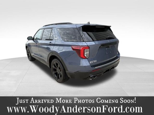 2021 Ford Explorer ST photo 2