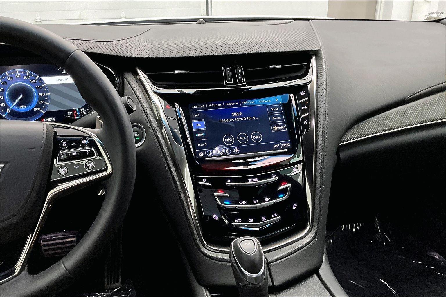 2017 Cadillac CTS V Sedan photo 4