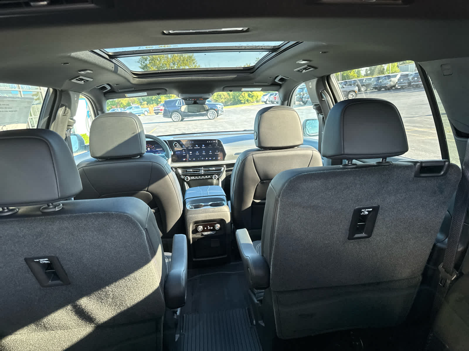 2025 Chevrolet Traverse photo 18