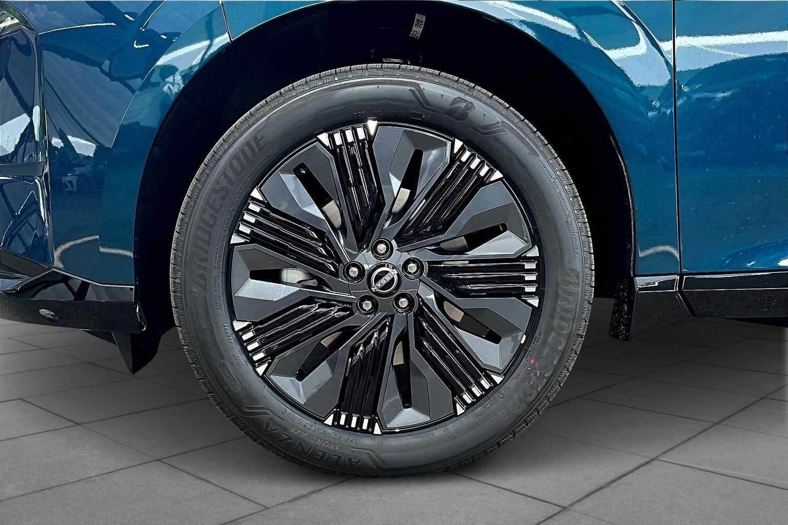 2025 Nissan Murano Platinum photo 9