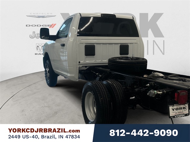 2024 Ram 3500 Tradesman photo 3