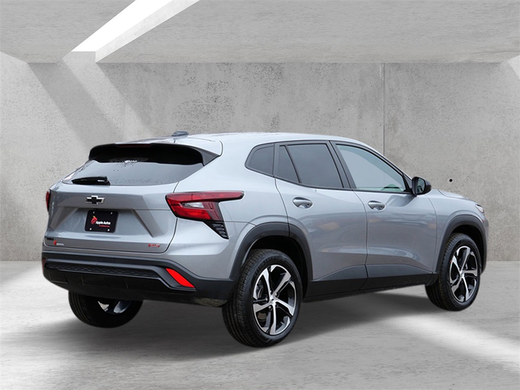 2024 Chevrolet Trax photo 3