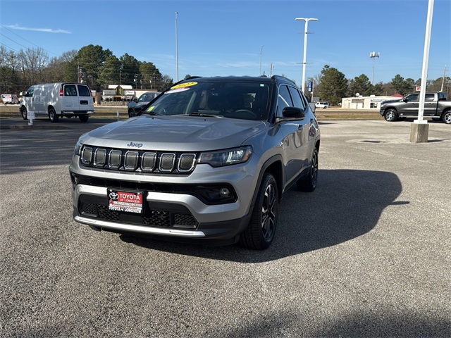 2022 Jeep Compass Limited's photo