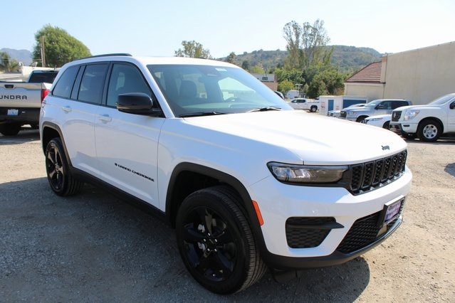 2025 Jeep Grand Cherokee Altitude X photo 3